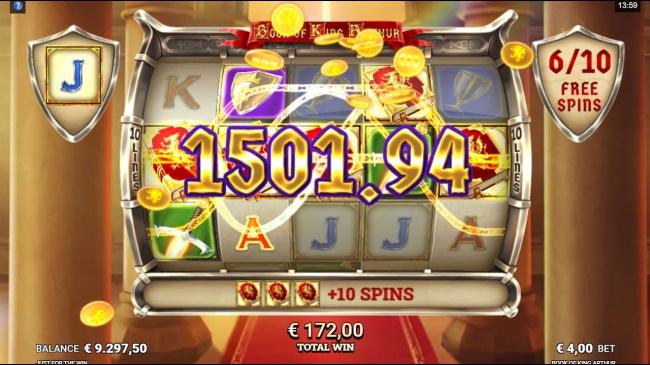 Score mega wins with royal free spins
